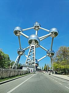 Click image for larger version  Name:	atomium.jpg Views:	0 Size:	222.3 KB ID:	188579