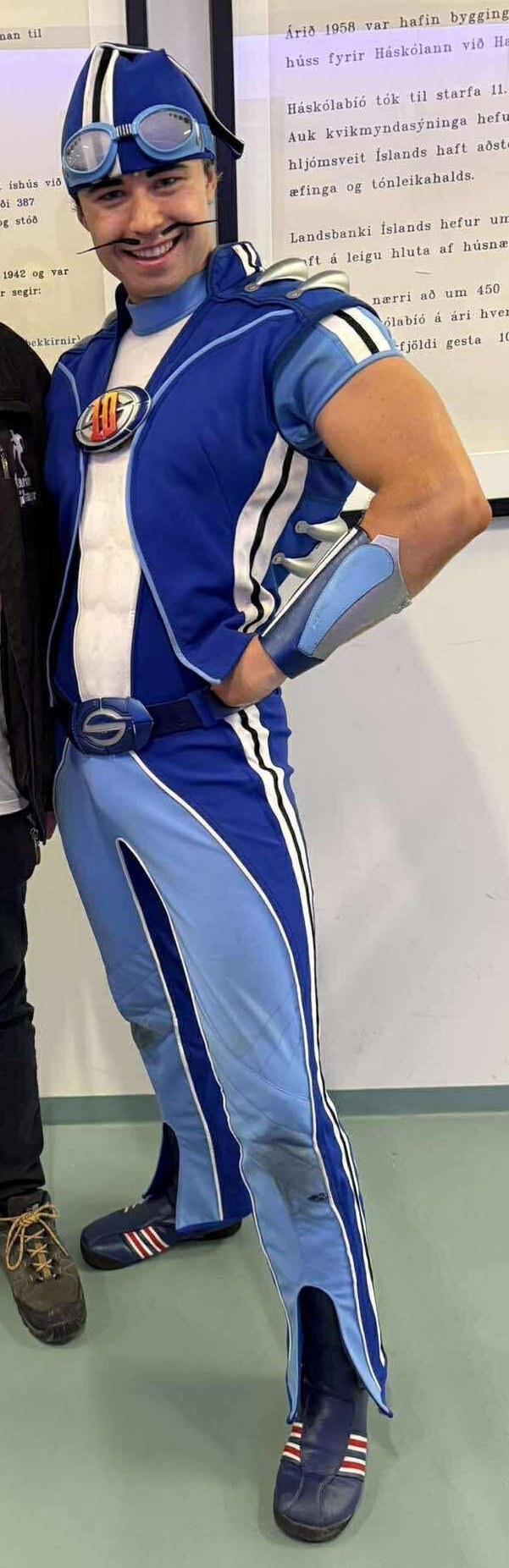 Click image for larger version  Name:	sportacus.jpg Views:	0 Size:	490,3 KB ID:	213109