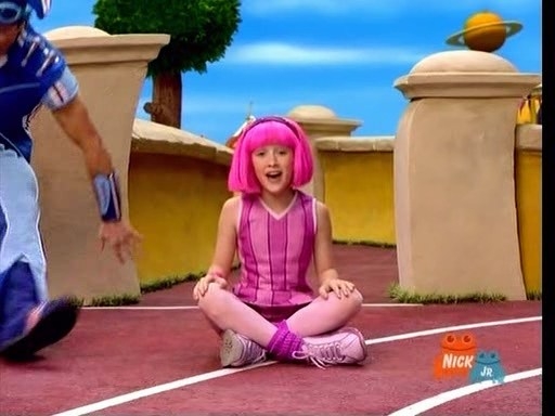 Click image for larger version

Name:	LazyTown.E16.Dear.Diary-Skootch.avi_snapshot_15.53.651.jpg
Views:	0
Size:	102,5 KB
ID:	216002